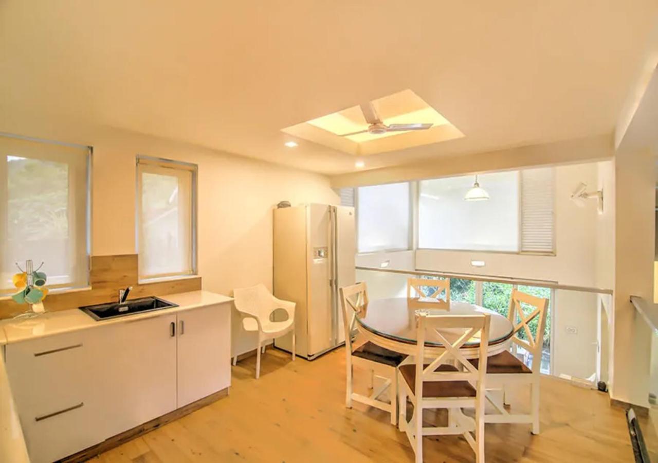 Dazzle Villa Resort カルペッタ エクステリア 写真