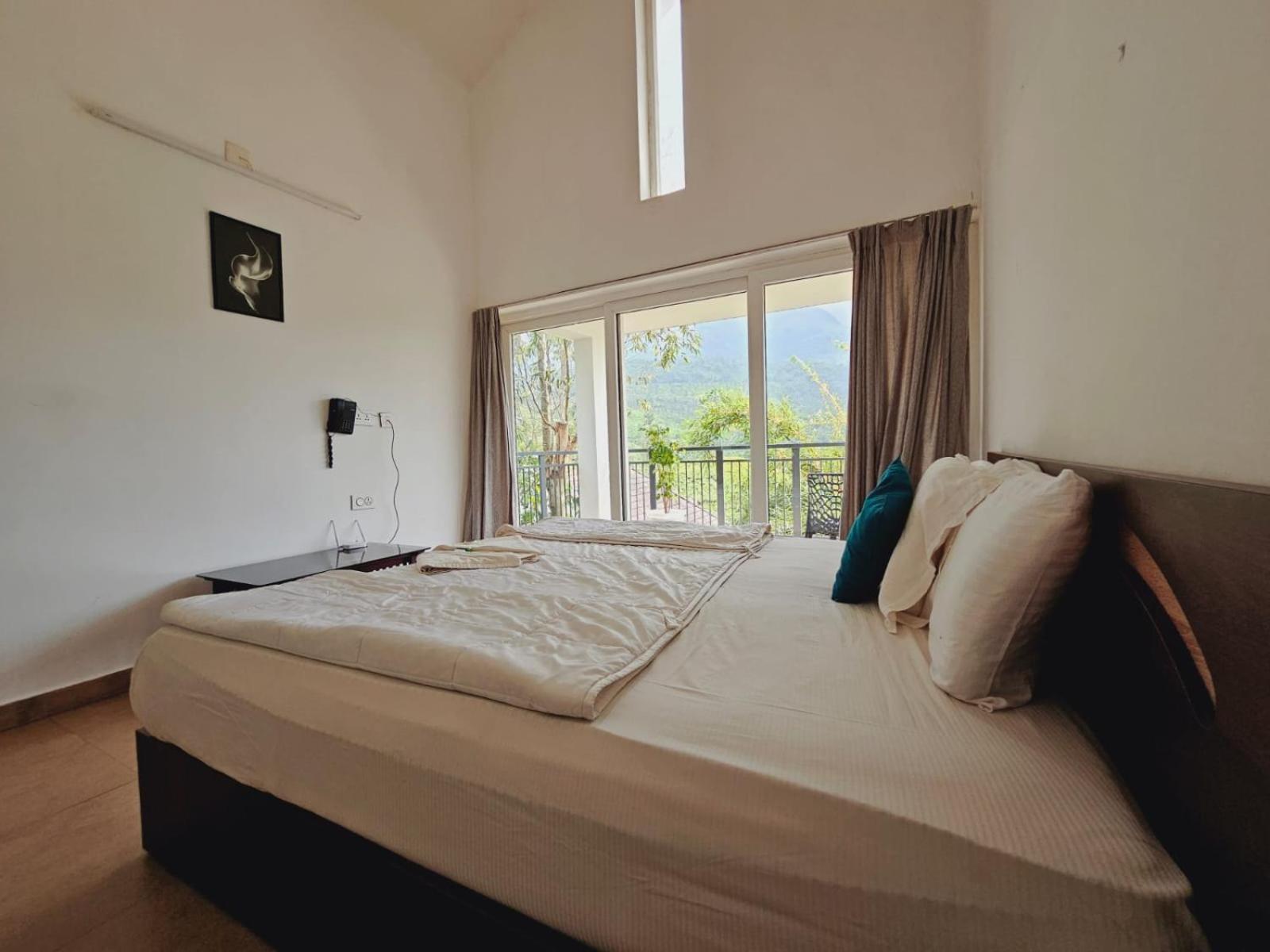 Dazzle Villa Resort カルペッタ エクステリア 写真