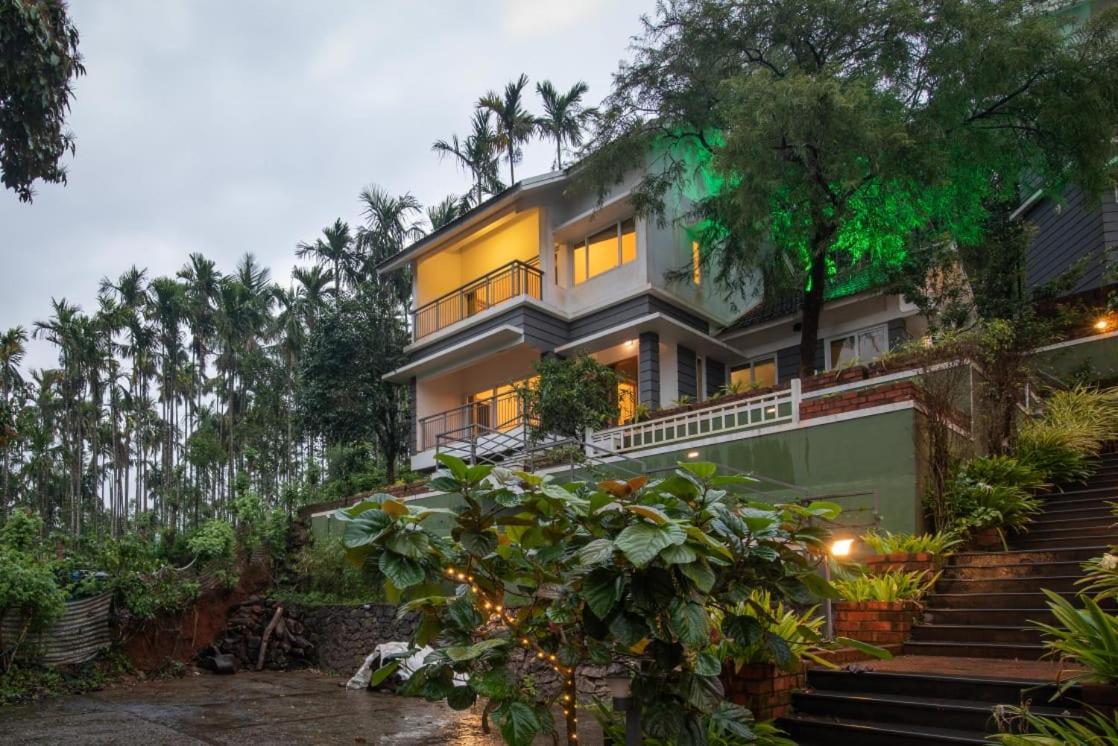 Dazzle Villa Resort カルペッタ エクステリア 写真